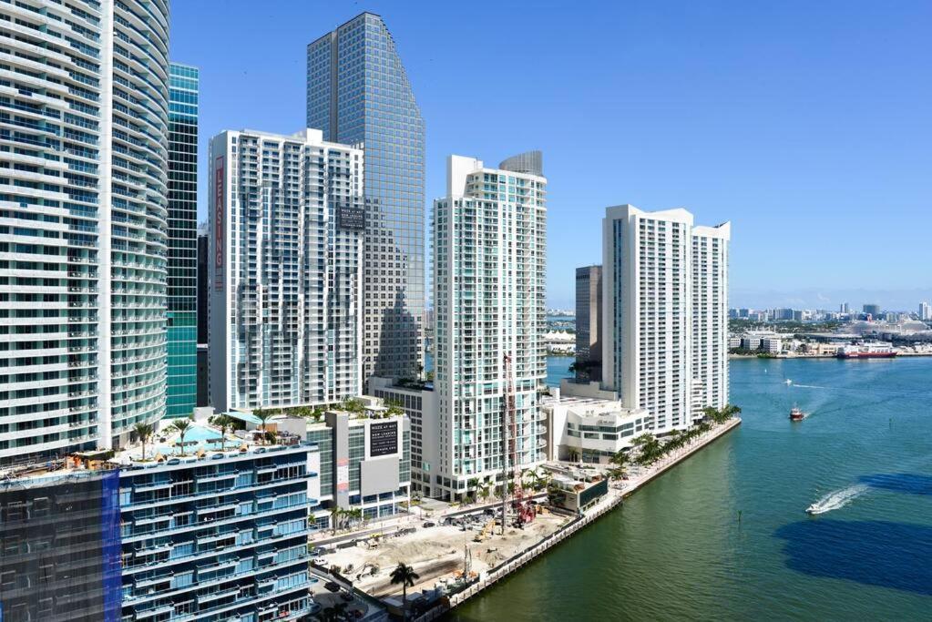Wonderful 2 Bedroom Apt With Ocean Views At Icon Brickell マイアミ エクステリア 写真